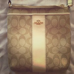 Coach Beige crossbody Purse 7”X7”